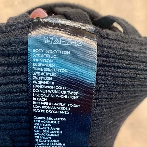 NEW Kimchi Blue Crop Top Small Black Sweater Cotton Acrylic Nylon Spandex NWOT - Picture 6 of 9